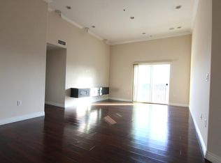 10384 Almayo Ave APT 302, Los Angeles, CA 90064