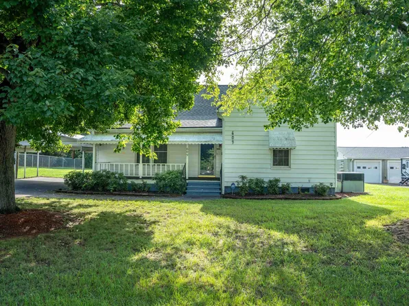 609 S Georgia Ave, Chesnee, SC 29323