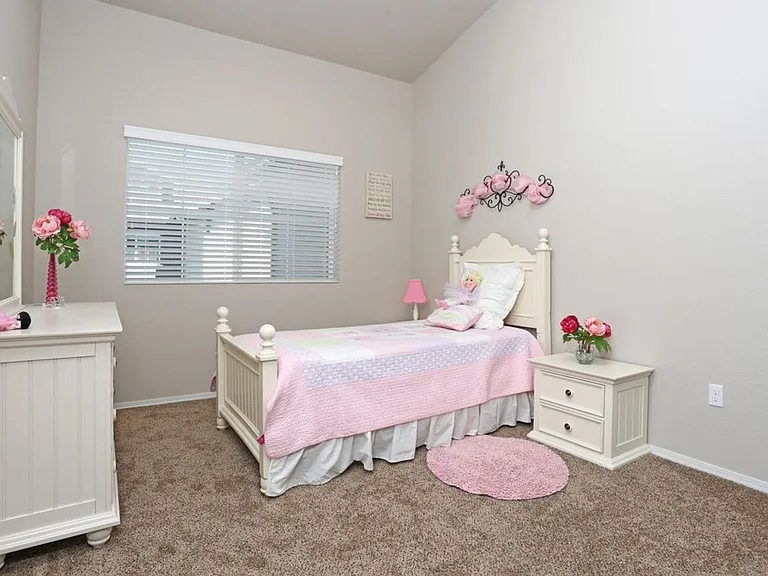 2627 Ashlan Ave — Photo 15
