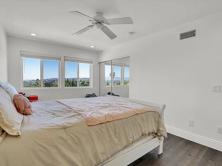 5952 Maury Ave — Photo 42