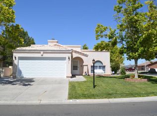 599 Hermit Falls Dr SE, Rio Rancho, NM 87124