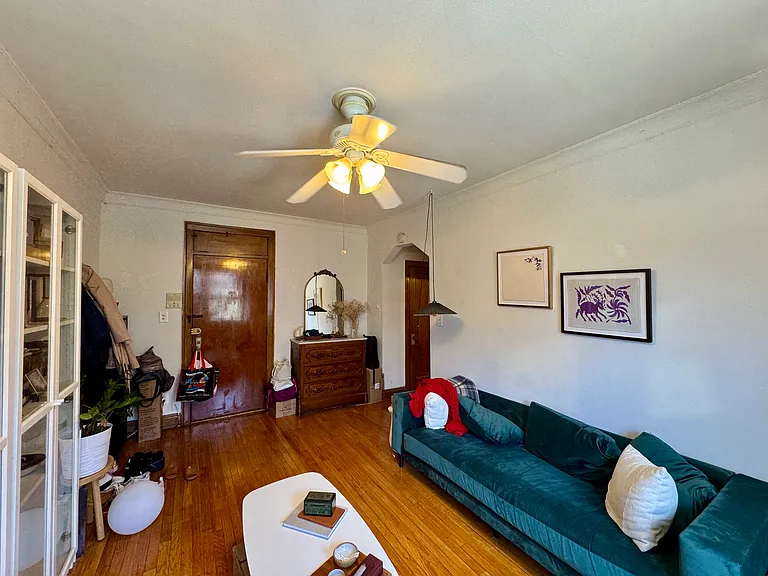 748 W Webster Ave #203 — Photo 7