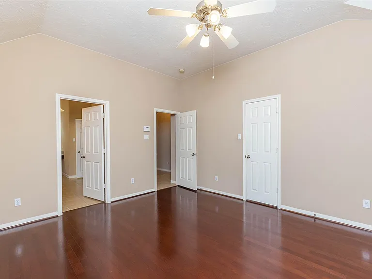 2201 Signal Hill Dr — Photo 30