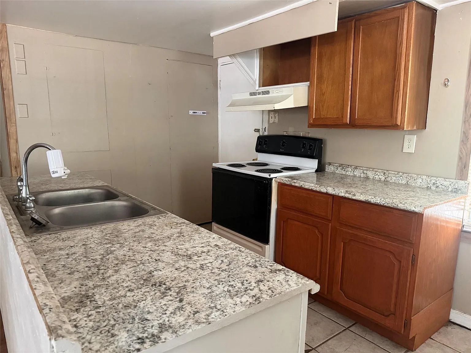 1 bed, 1.0 bath, 640 sqft, $950 — Photo 3