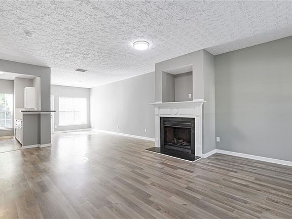 5th image of 2566 Walden Lake Dr