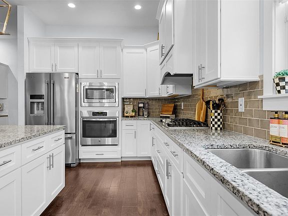 4th image of 13464 NW 5th Ln