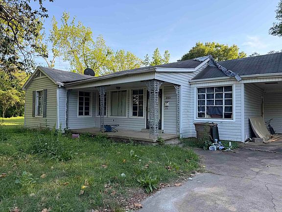 2nd image of 253 Beech Grove Dr