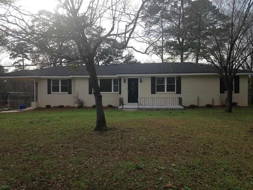 Street view of house& front yard
