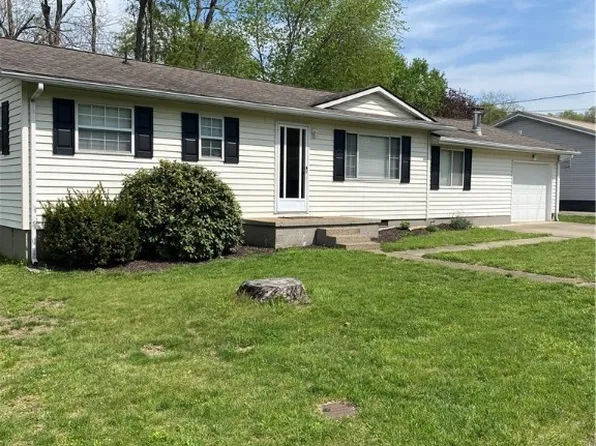 5309 Nelson Dr, Cross Lanes, WV 25313