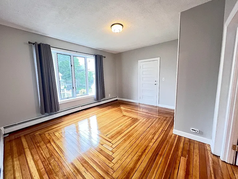 7 Robinson St #1 — Photo 11