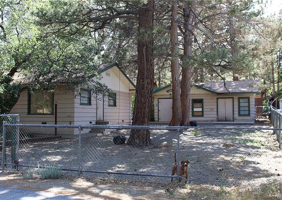 1st image of 440 Holmes Ln