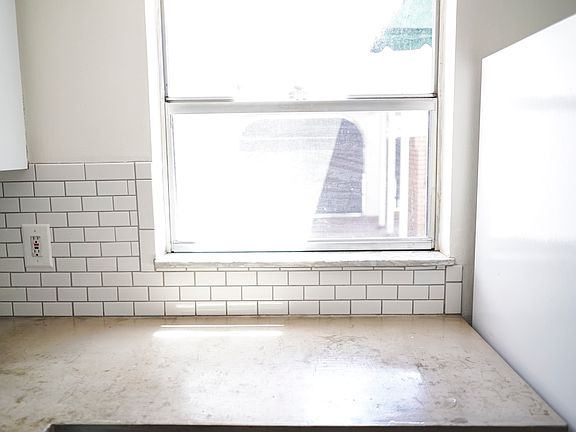 5th image of 3123 Eagle Blvd APT E