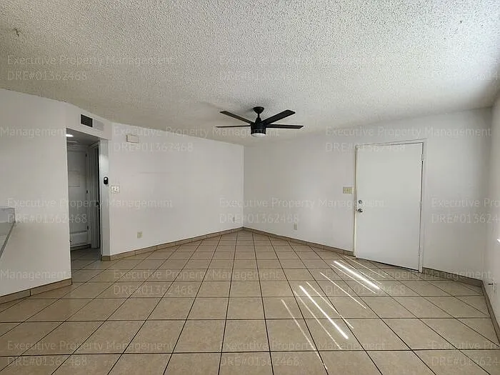 1230 Dolores St #A — Photo 11