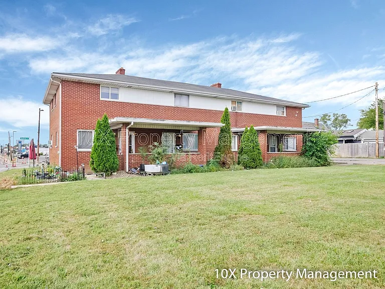 3257 Cleveland Ave #C — Photo 2