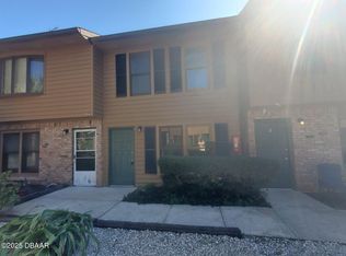 814 N Halifax Ave, Daytona Beach, FL 32118