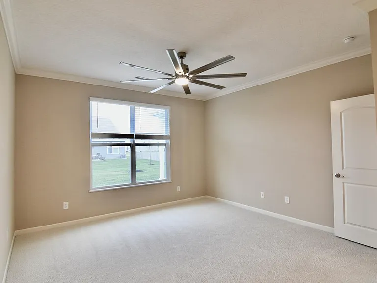 164 Broadmoore Blvd — Photo 16