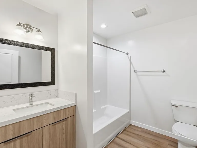 8827 Van Nuys Blvd #103 — Photo 12