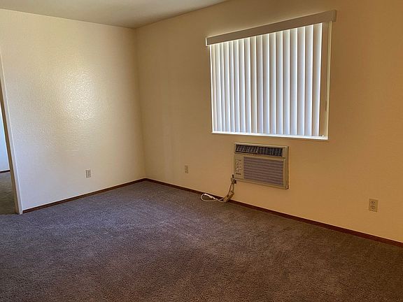 4th image of 811 E Menlo Ave APT 13