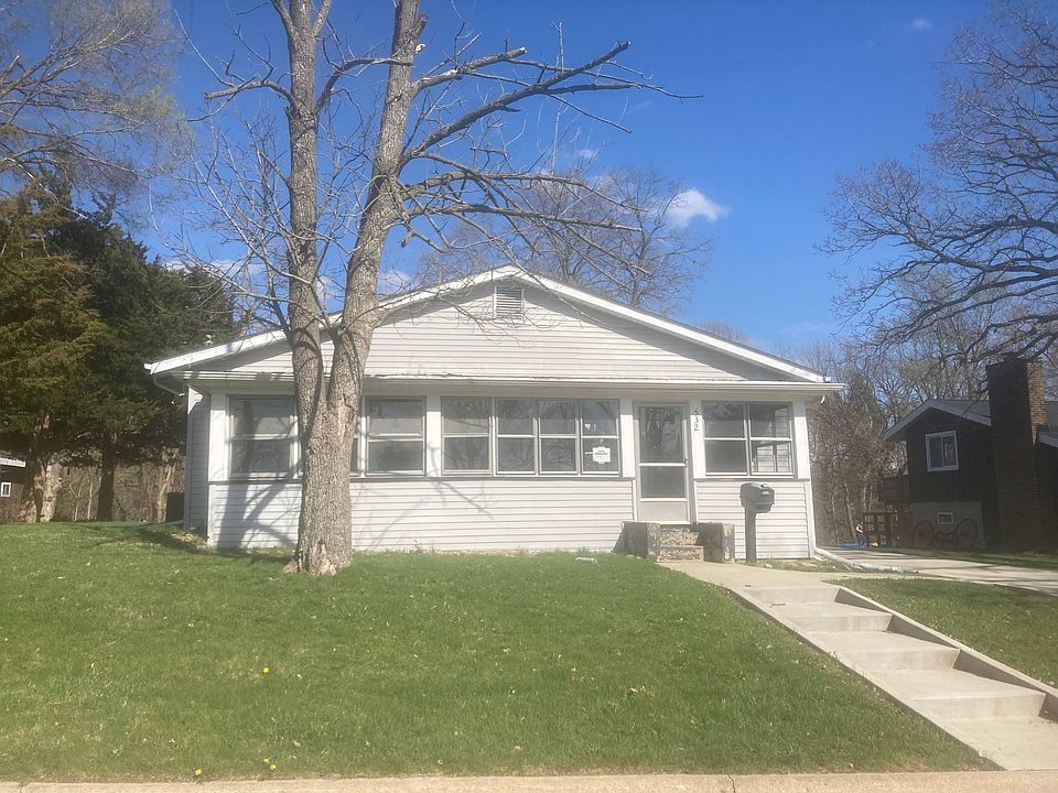 1st image of 532 N School Ave