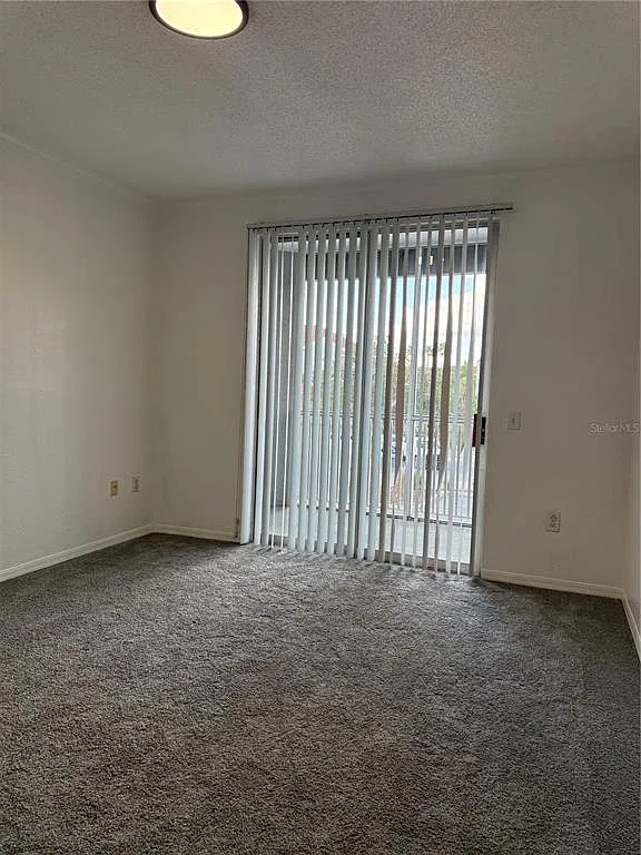 1 bed, 1.0 bath, 732 sqft, $1,200 — Photo 2