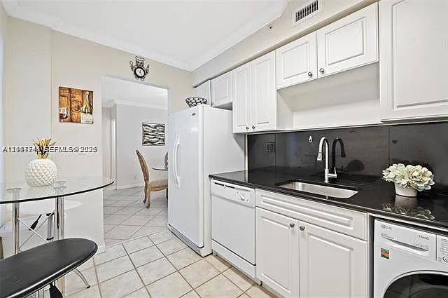 2501 S Ocean Dr #402 — Photo 8