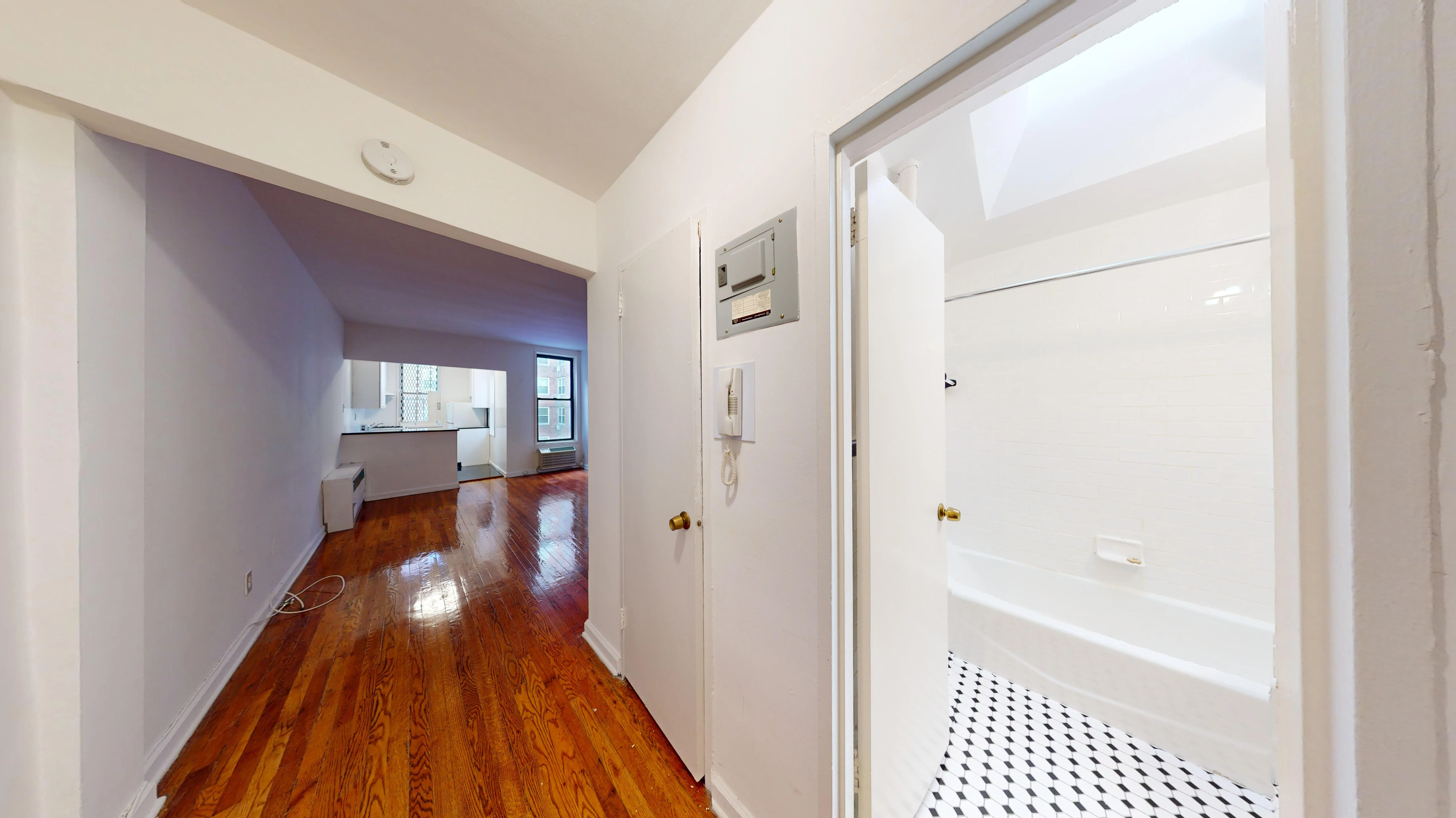apartamento 5冊セット 242 East 75th Street #5D in Lenox Hill, Manhattan | StreetEasy