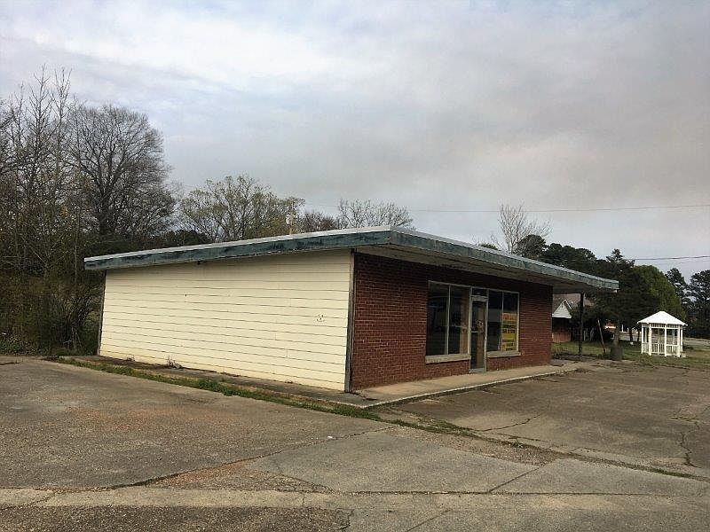 1st image of 804 E Broadway