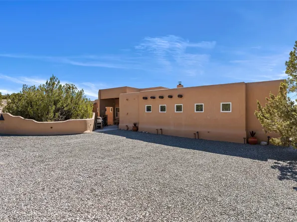 16 Casita Dr, Ojo Caliente, NM 87549