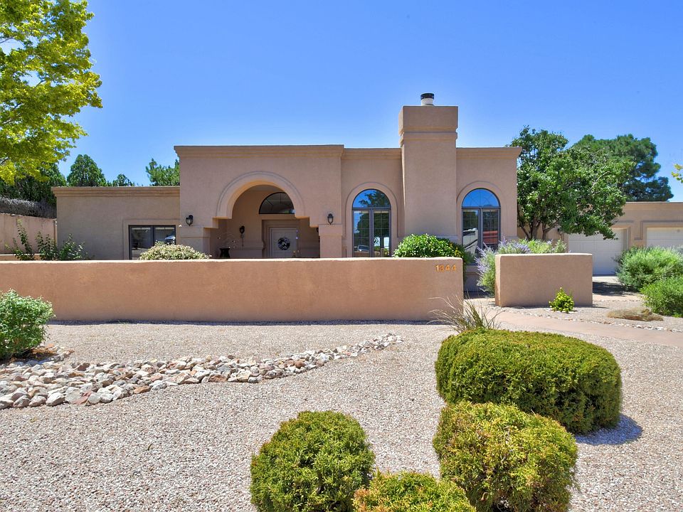 1344 Wagon Train Dr SE, Albuquerque, NM 87123 | Zillow