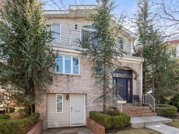 607 Lanett Avenue, Far Rockaway, NY 11691