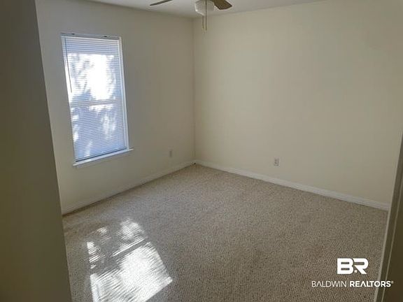 5th image of 218 Bay View Dr