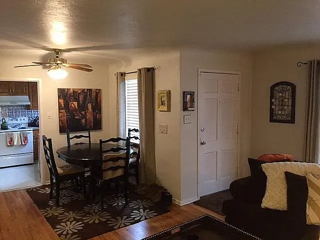 3 bed, 1450 sqft, $2,550 — Photo 2