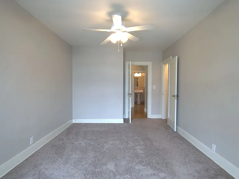 Townhouse Apartments — Photo 5