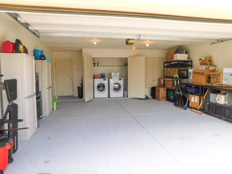 113 Buffalo Dr — Photo 9