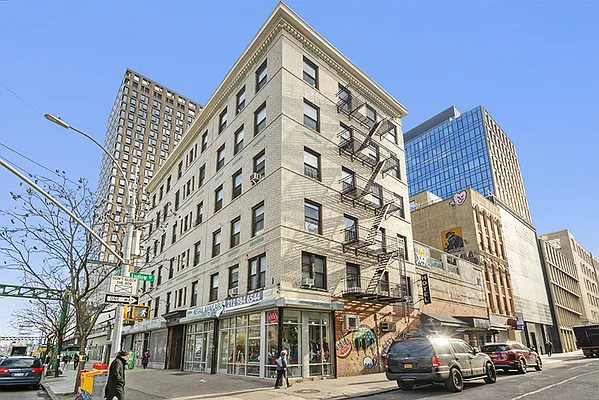 Rented by Citi Habitats | media 53