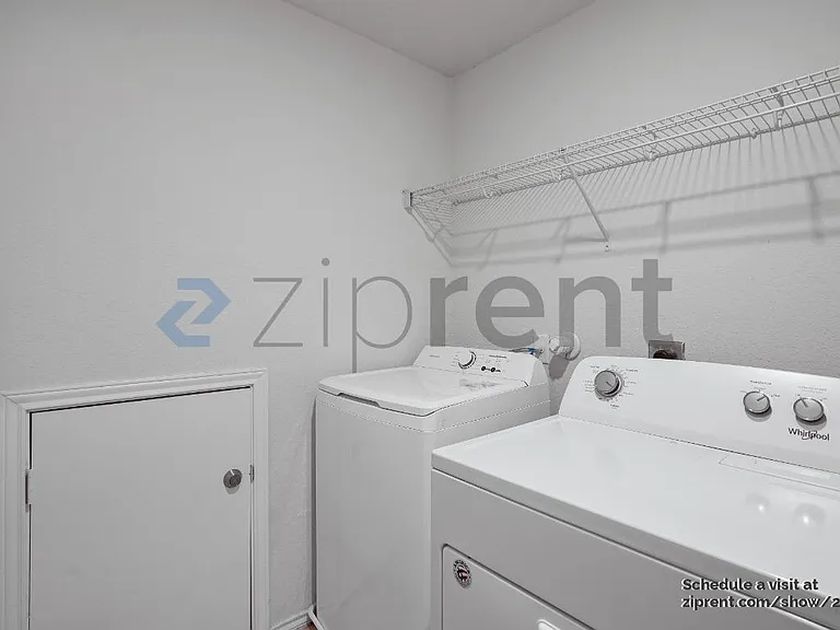 10355 McQueeney — Photo 20