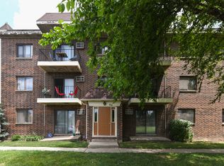 953 N Rohlwing Rd #G-B, Addison, IL 60101