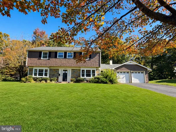 12805 Cedarbrook Ln, Laurel, MD 20708