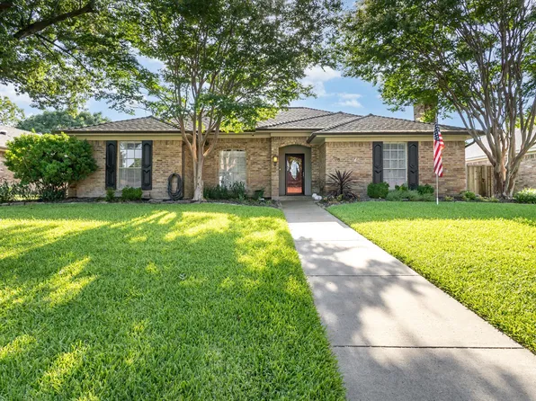 708 Mount Vernon Dr, Richardson, TX 75081