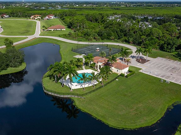 5th image of 137 SE Via Lago Cervaro