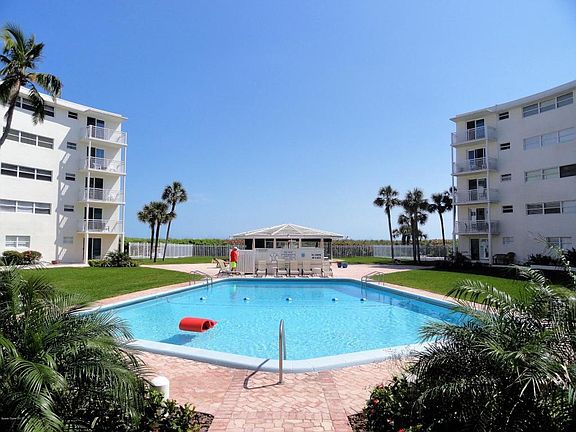 4th image of 4000 Ocean Beach Blvd APT 4B