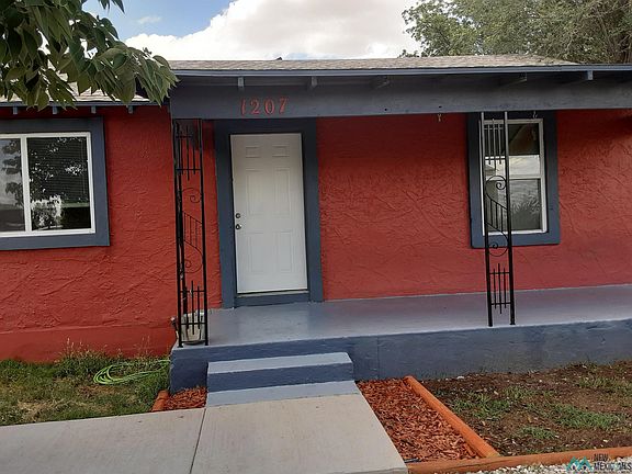 2nd image of 1207 E Alameda St