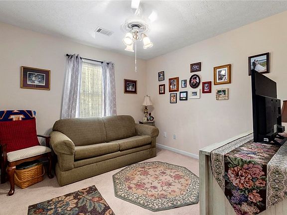 3rd image of 60 Lee Road 2015