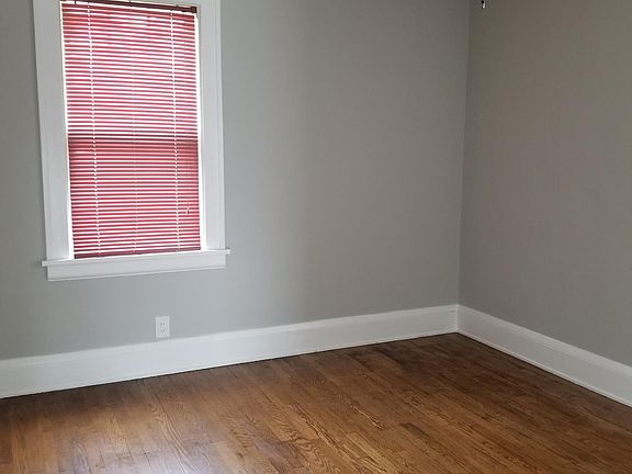 5th image of 1565 E 219th St