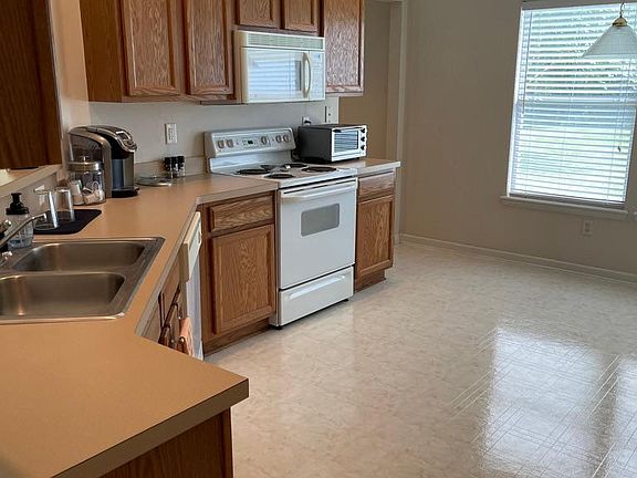 3rd image of 13520 Las Brisas Way N