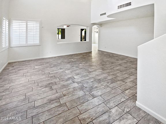 3rd image of 12111 N 149TH Drive