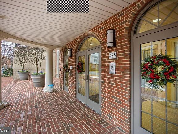 2nd image of 485 Harbor Side St APT 208