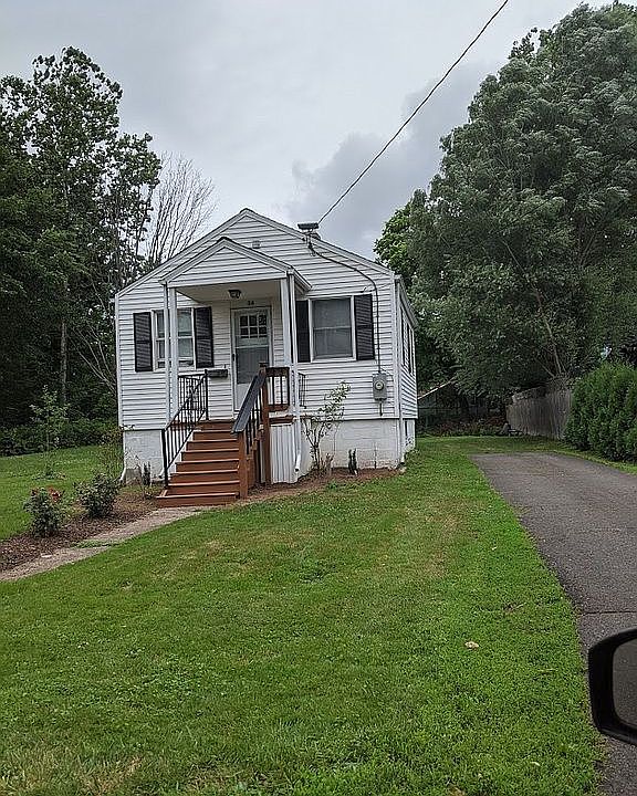 2nd image of 34 Pleasant Ave