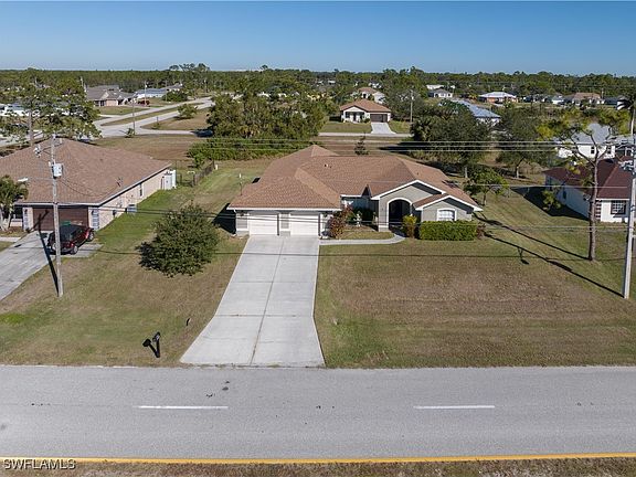 3rd image of 1625 N Gator Cir