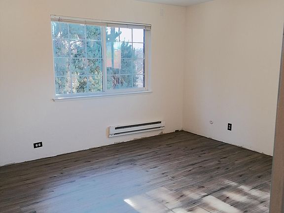 3rd image of 435 Pine Meadows Dr APT 39